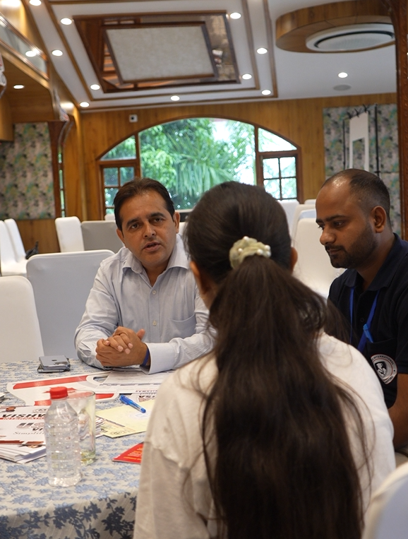 Visa Expert Mukesh Barar 3
